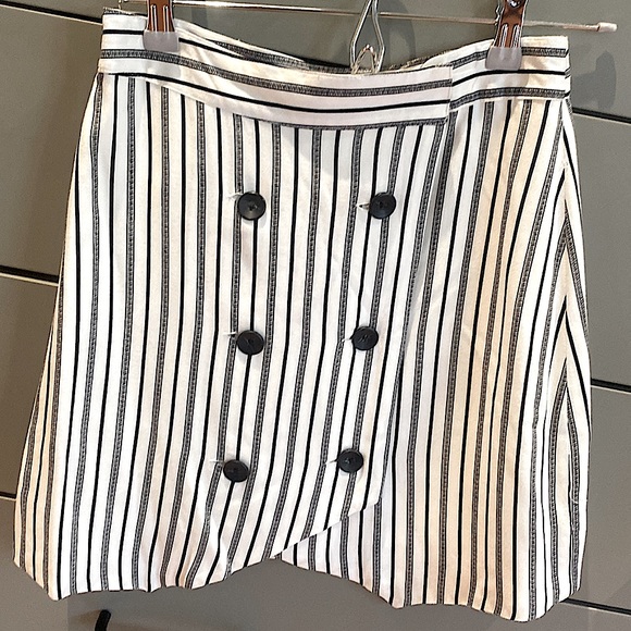 BCBG Striped Button Mini Skirt - Picture 3 of 9